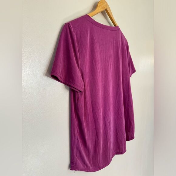 SALE! Pink Green Envelope V-Neck Soft Top Size M EUC - Picture 4 of 6